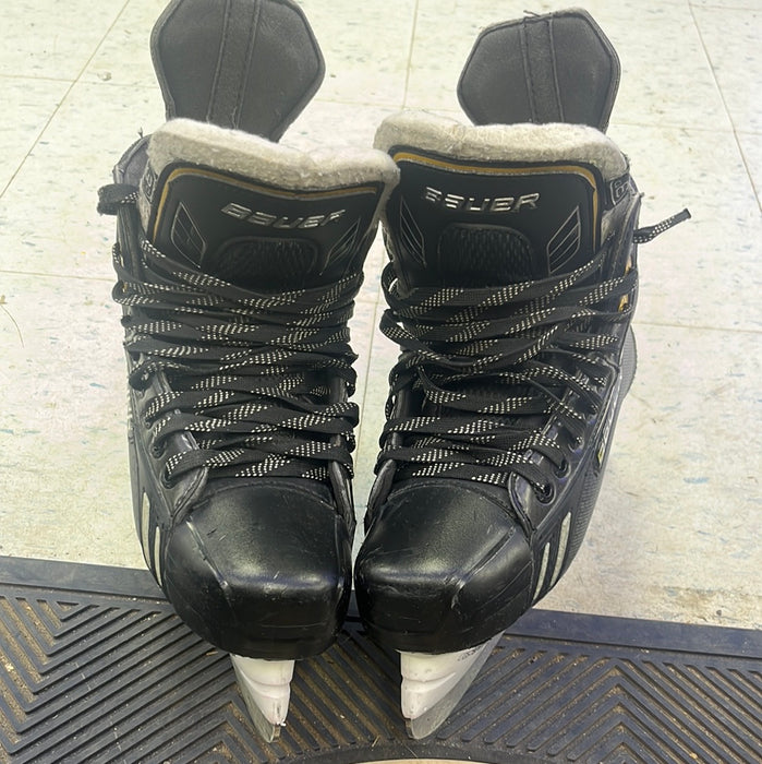 Used Bauer Supreme One.8 Size 3 Player Skates
