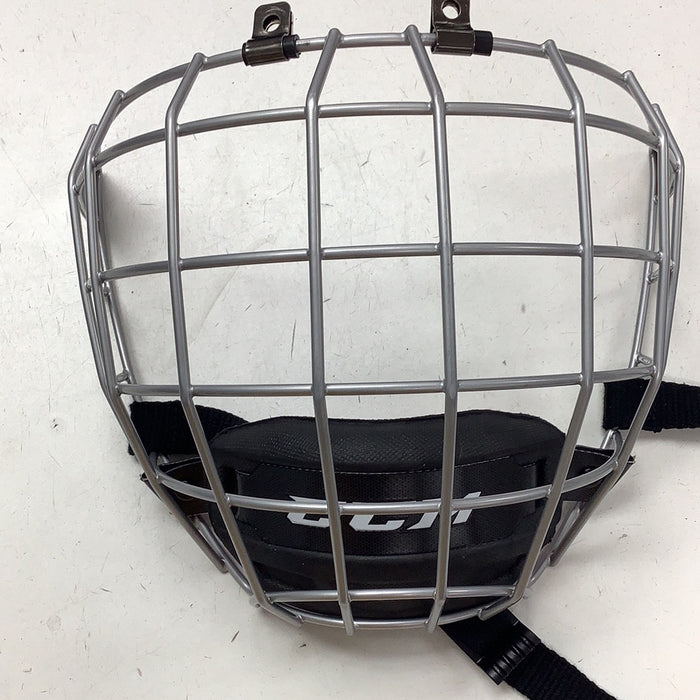 Used CCM FM 580 Player Helmet Cage