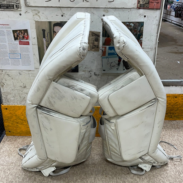 Used CCM Premier R1.9 31”+1” Goalie Pads