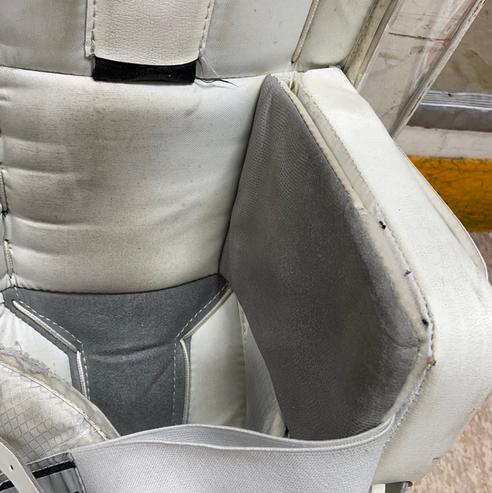 Used CCM Premier R1.9 31”+1” Goalie Pads