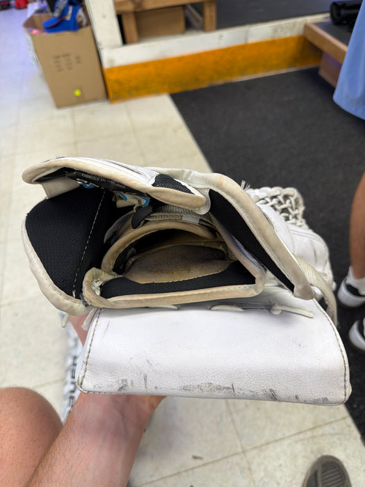 Used Bauer Supreme S29 Intermediate Catcher and Blocker Set