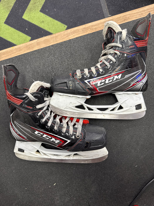 Used CCM Jetspeed FT490 5.5D Player Skates