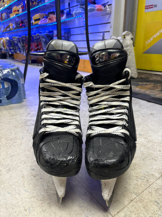 Used NHL Leafs Bauer Vapor Hyperlite2 Pro Stock Skates