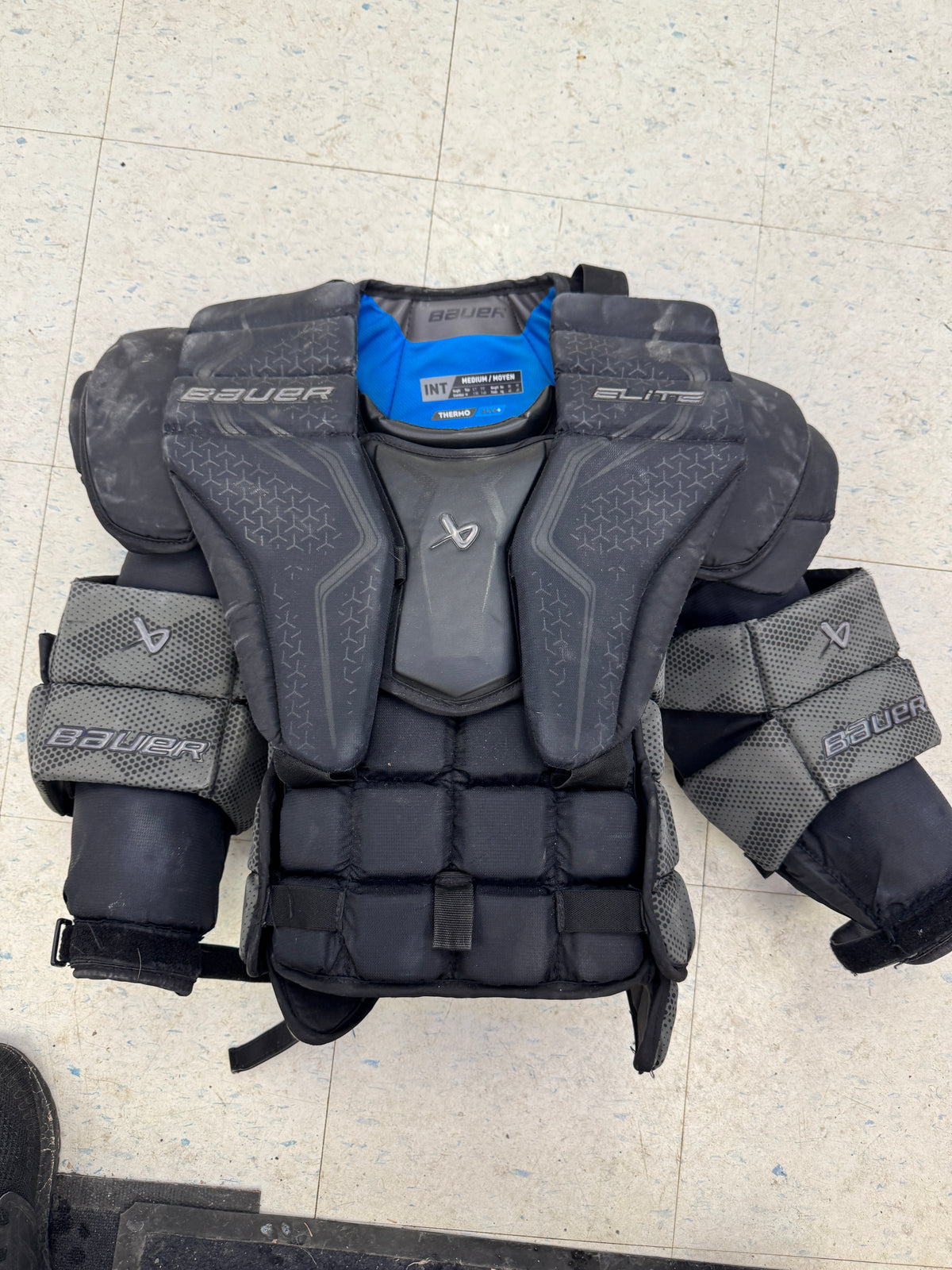 Creows Protector Rws Lp Used Bauer Elite Chest Protector Intermediate Medium — Crow's Sports Hockey