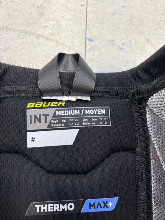 Demo Bauer Supreme M5 Pro Intermediate Medium Shoulder Pads