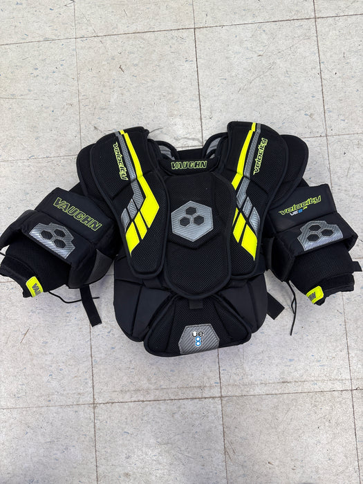 Used Vaughn VE8 Junior Medium/Large Chest Protector
