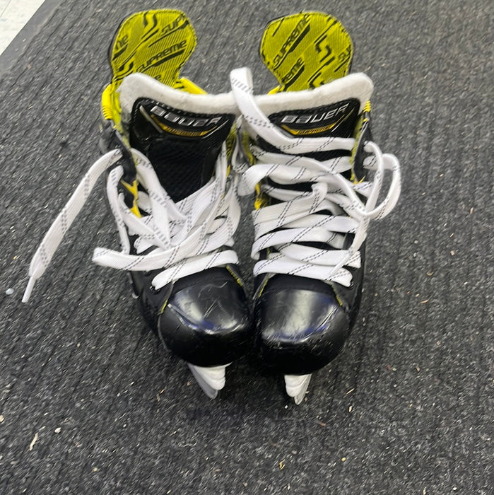 Used Bauer Supreme M4 Size 12 Youth Player Skates