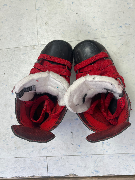 Used Bauer Vapor X2.7 Size 12 Youth Skates