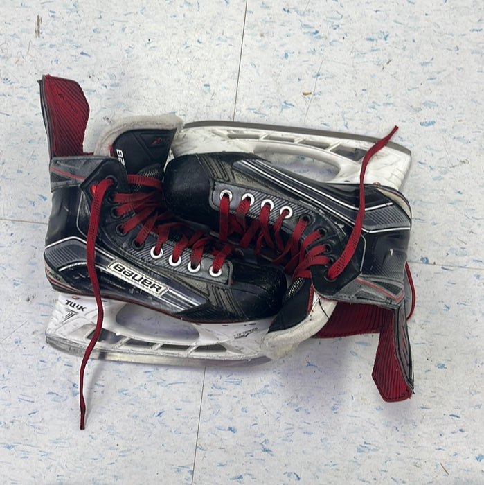 Used Bauer Vapor X800 Size 3EE Player Skates