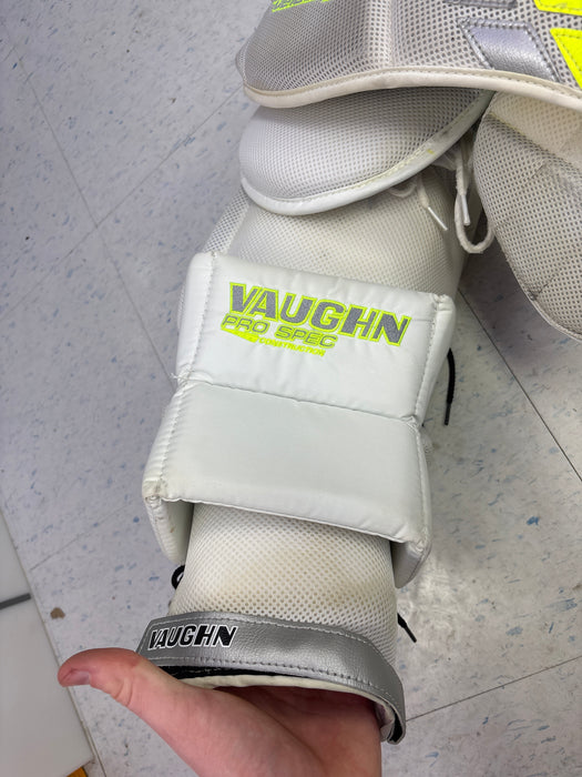 Used Vaughn Velocity VE8 Pro Carbon Senior Small Chest Protector