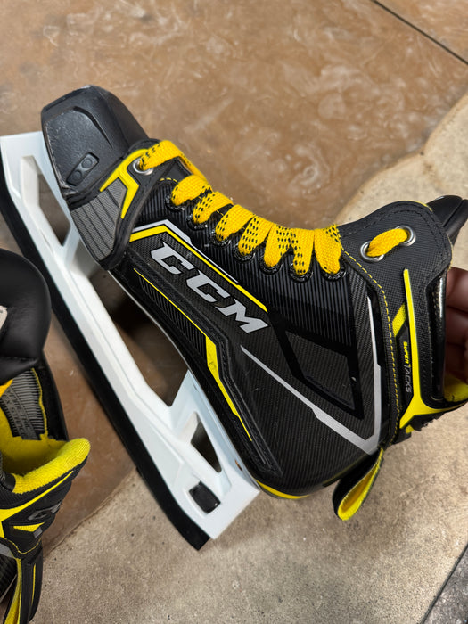 Used CCM Super Tacks AS3 Pro Senior 7.0D Goalie Skates