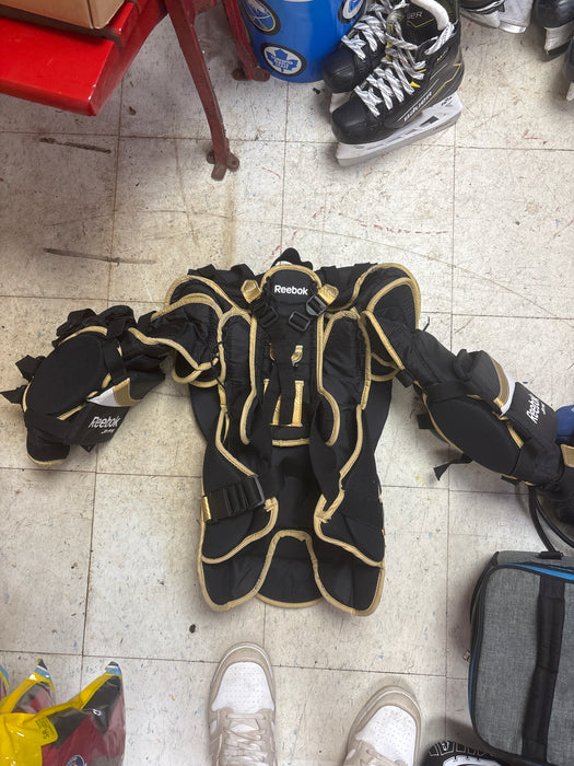 Used Reebok Jr PS Goalie Chest Protector Size Junior Large