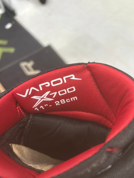 Used Bauer Vapor X700 Player Gloves