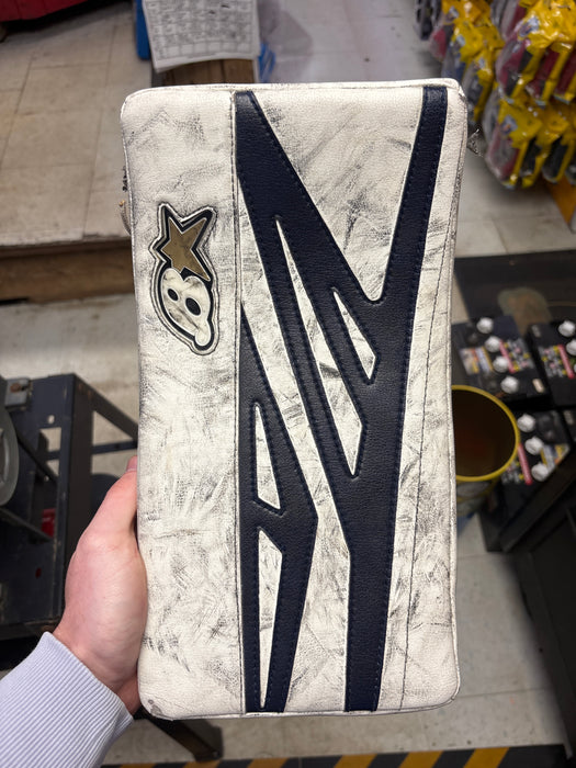 Used Brian’s Gnetik 8.0 Junior Blocker
