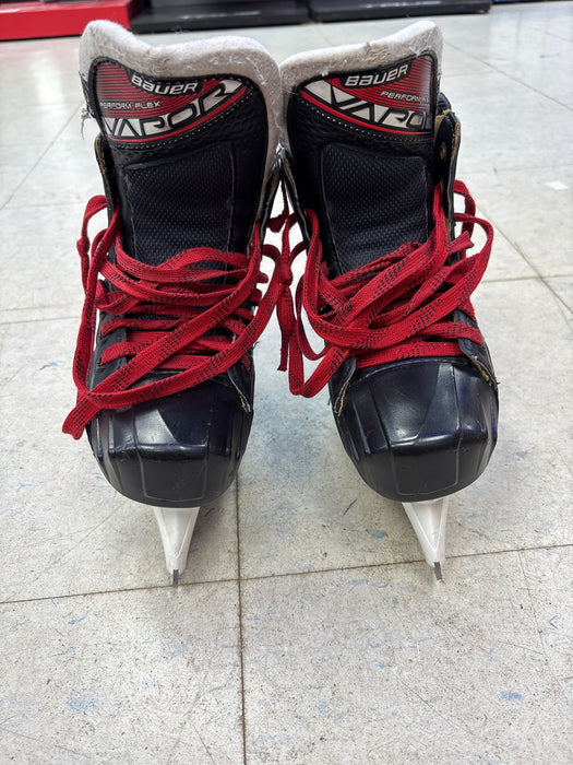 Used Bauer Vapor X2.9 Size 2.0 D Goal Skate
