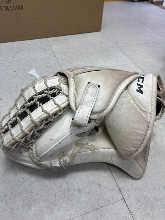 Used CCM E3.5 Junior Full Right Catcher