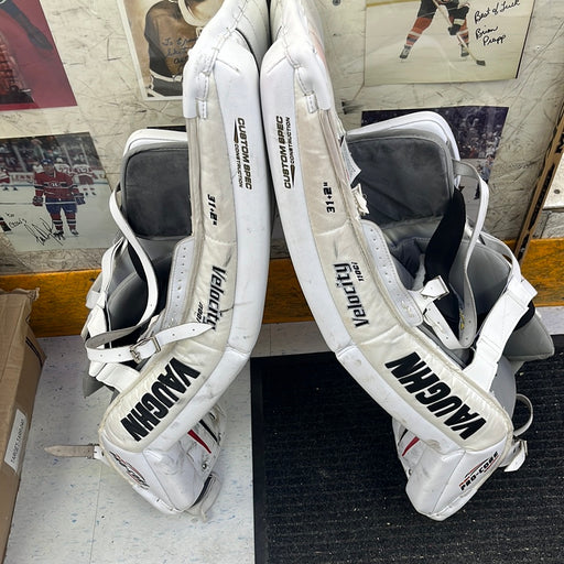 Used Vaughn Velocity V6 31+2 Goal Pads