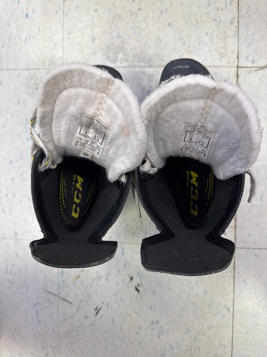 Used CCM Tacks 9060 3.0 Player Skates