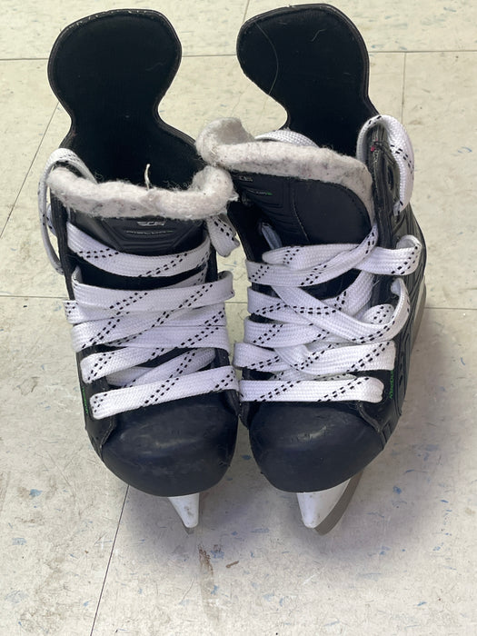 Used Reebok SC87 Size 10 Youth Skates