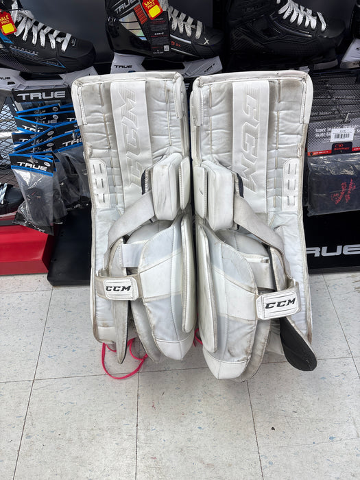 Used CCM EFlex 5.9 Intermediate 31"+1" Leg Pads