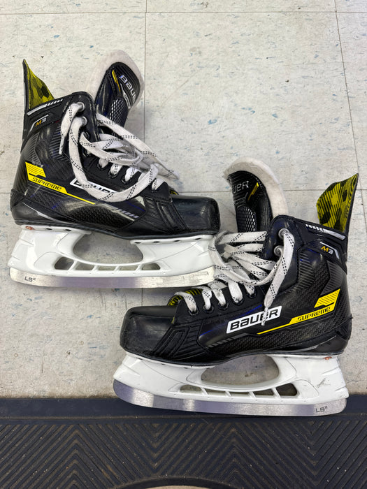 Used Bauer Supreme M3 5.5D Player Skates
