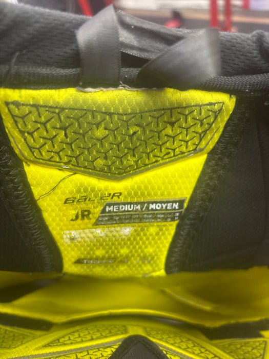 Used Bauer Supreme Ultra Sonic Shoulder Pads Size Junior Medium