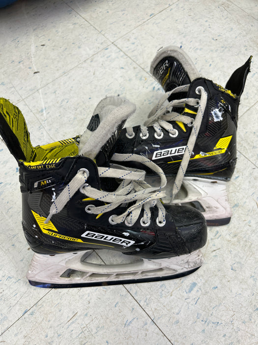 Used Bauer Supreme M4 Junior Player Skates