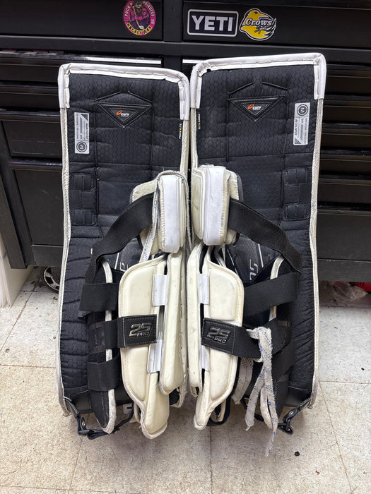 Used Bauer Supreme 2s Pro Senior Medium (34+) Goal Pads