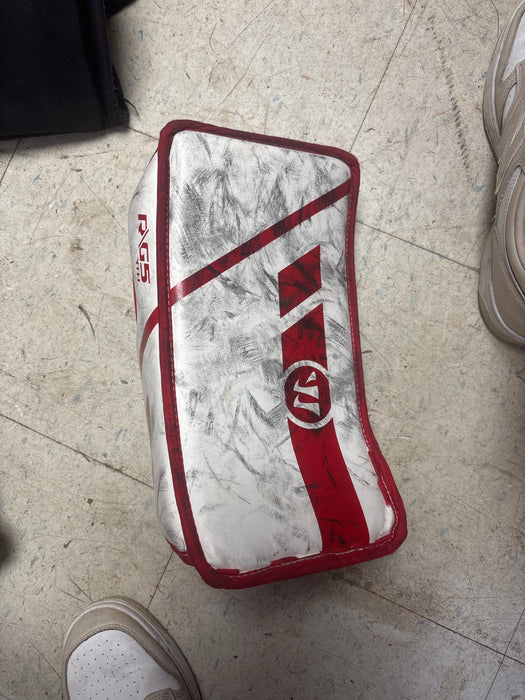 Used Warrior R/G5 Blocker Size Youth