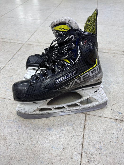 Used Bauer Vapor 3X Youth 13.5 D Skate