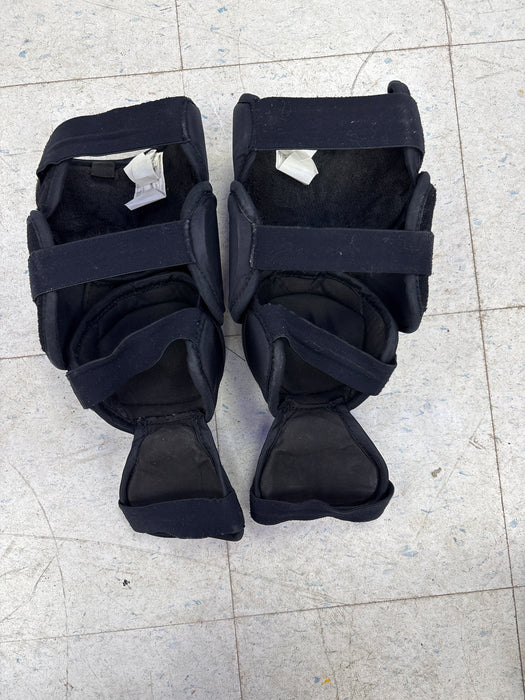 Used CCM 500 Senior Knee Guards
