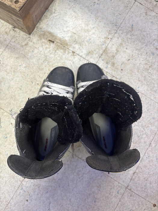 Used Bauer Vapor X:60 Size 8.0 Skates