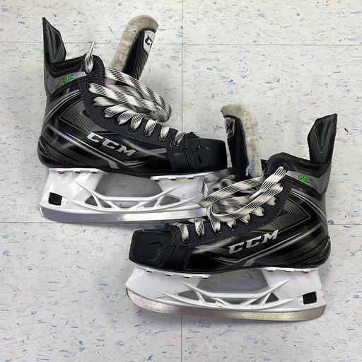 Used CCM Ribcore 88K 5.5D Player Skates
