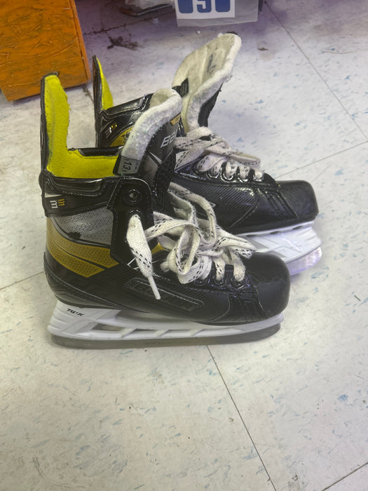 Used Bauer Supreme 3S Youth Player Skates