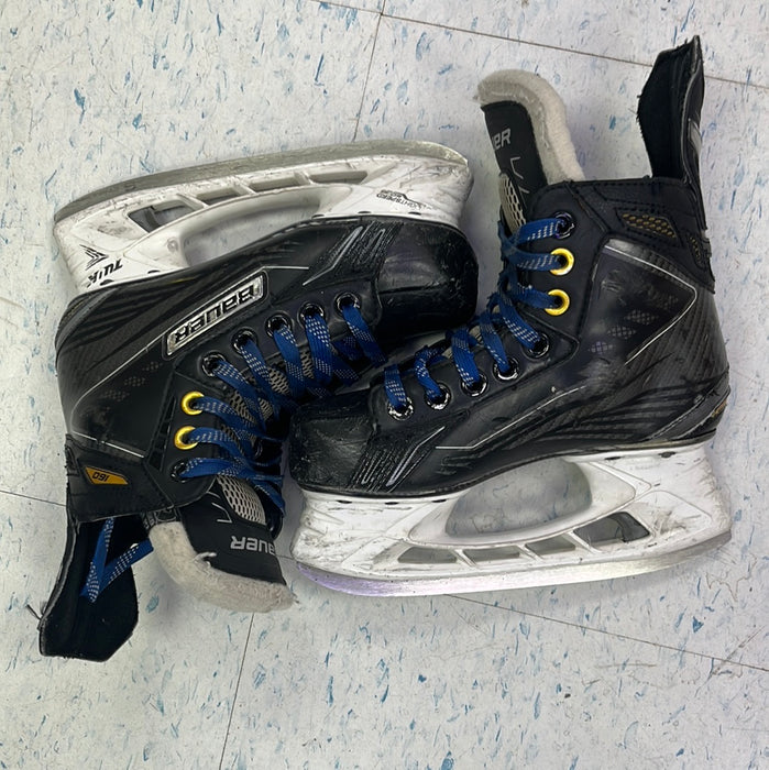 Used Bauer Supreme 160 Size 1.5 Player Skates