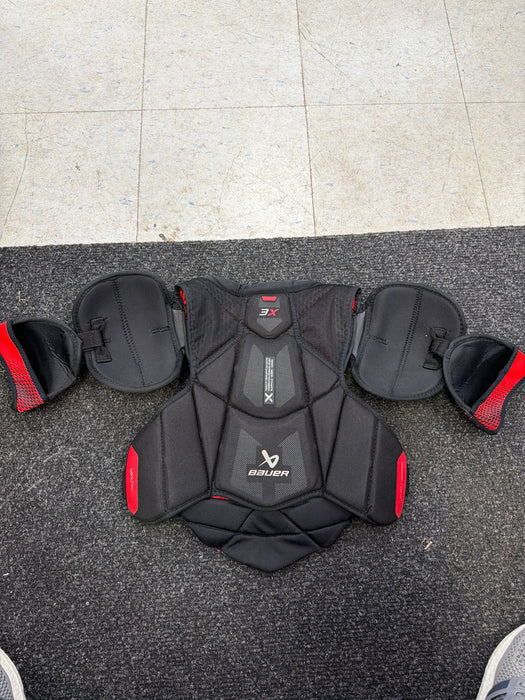Used Bauer Vapor Intermediate Medium Shoulder Pads