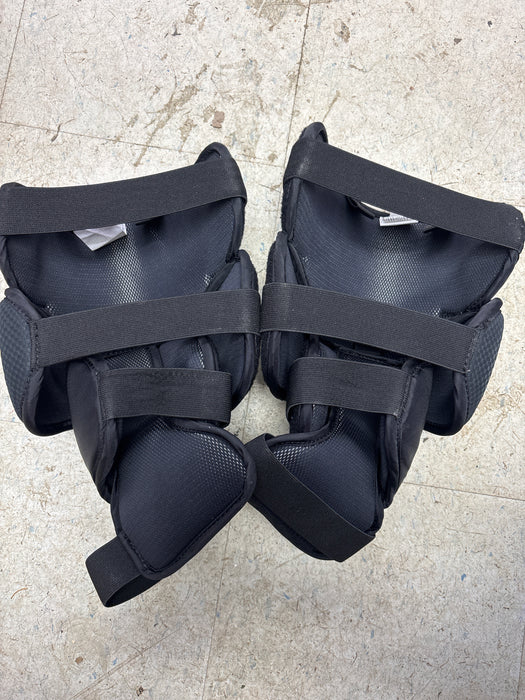 Used Vaughn Ventus SLR Senior Knee Guards