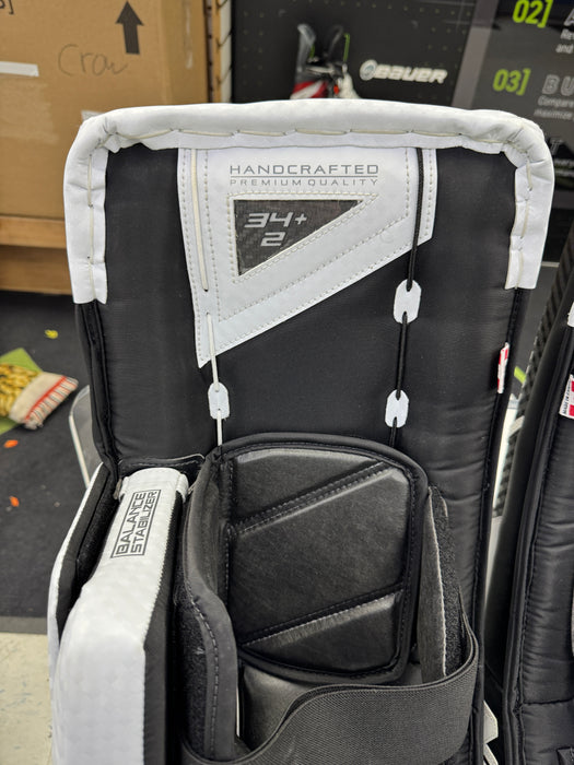 Vaugh Velocity V10 Pro Carbon Goalie Pad Set 34" + 2" Senior