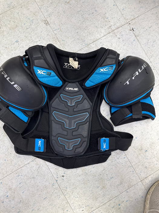 Used True XC9 Senior Extra Large Shoulder Pads