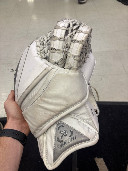 Used Bauer Vapor Hyperlite 2 Senior and Blocker Set