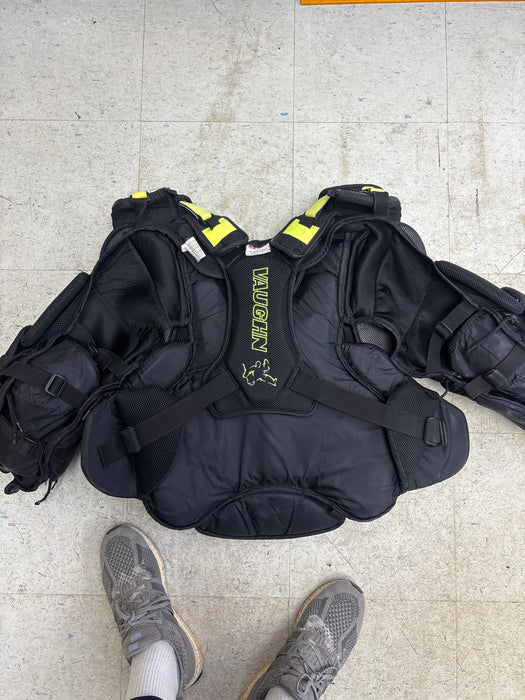 Used Vaughn VE8 Pro Carbon Senior Small Chest Protector