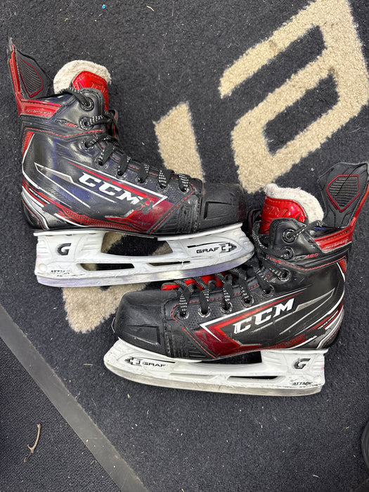 Used CCM Jetspeed Ft480 2.5D Player Skates