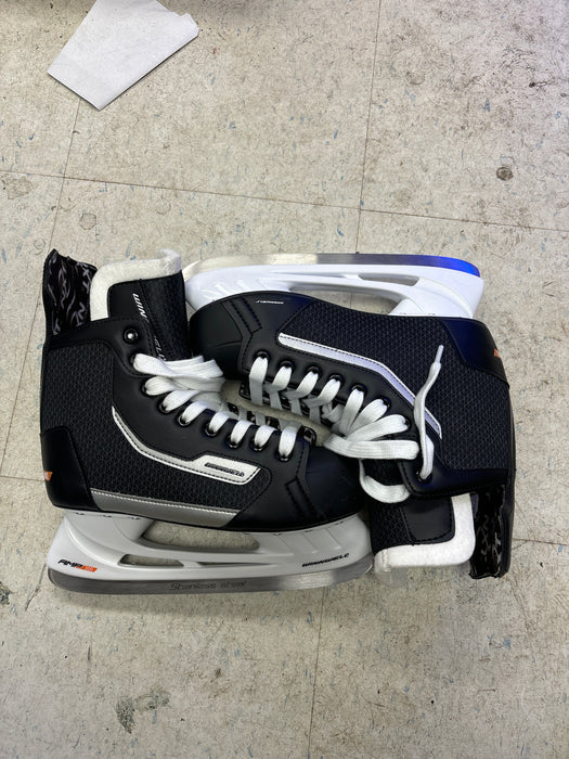Used WinnWell AMP300 Size 6.0 Skates