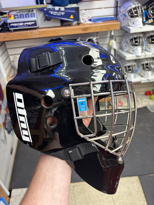 Demo Otny X1 CSA Senior Goal Mask