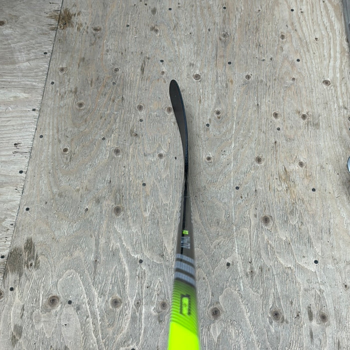 ProStock Warrior Alpha LX2 Player Hockey Stick Senior