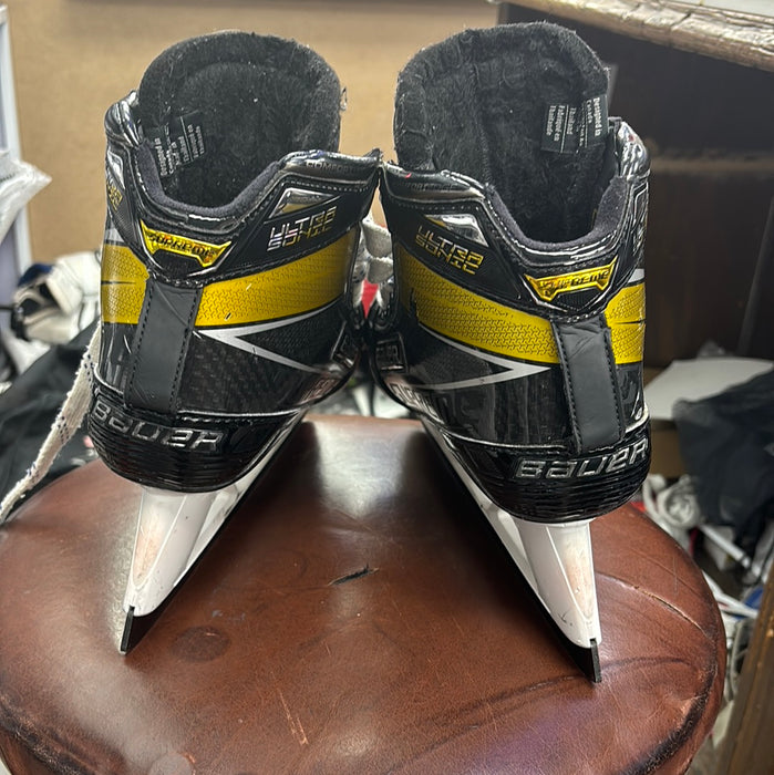 Used Bauer Supreme UltraSonic Size 6.0 EE Goal Skates