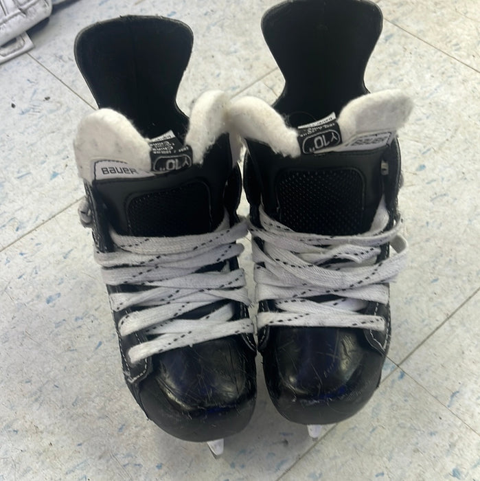 Used Bauer Nexus 4000 Size 10 Youth Skates