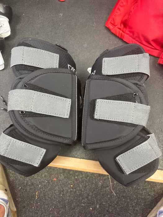 Demo Vaughn V10 Pro Goalie Knee Guards Size Senior