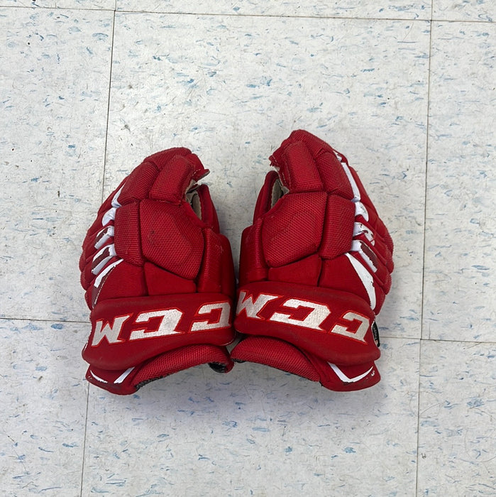 Used CCM FT4 10” Player Gloves