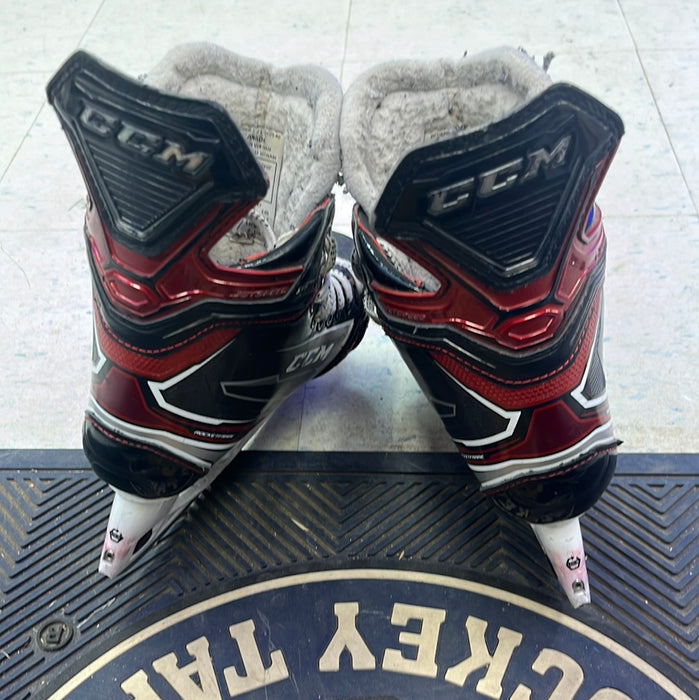 Used CCM JetSpeed FT480 Size 4 Skates